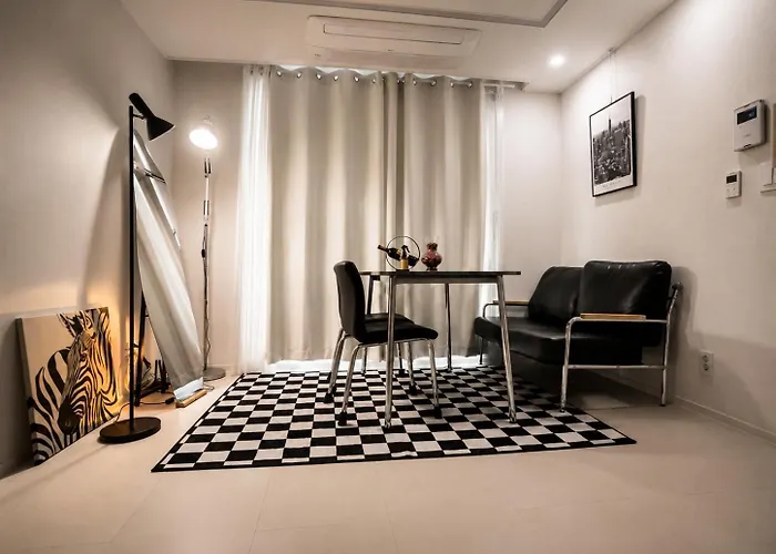 Urban Retreat 3-min Walk From Achasan Station, 15-min To Seongsu, Tranquil Space For Relaxation *