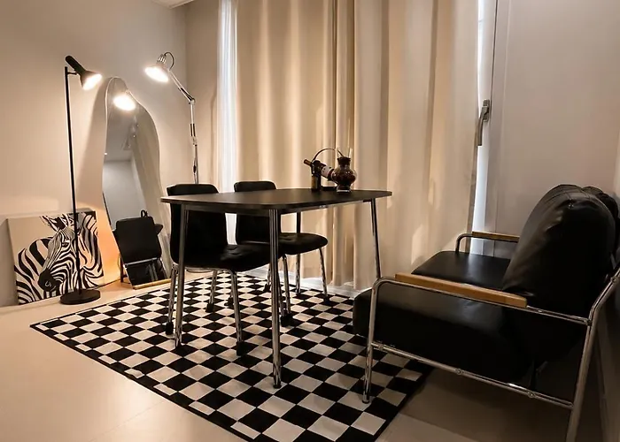 Urban Retreat 3-min Walk From Achasan Station, 15-min To Seongsu, Tranquil Space For Relaxation