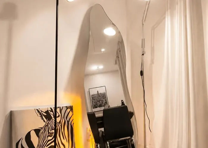 Urban Retreat 3-min Walk From Achasan Station, 15-min To Seongsu, Tranquil Space For Relaxation Дом отдыха